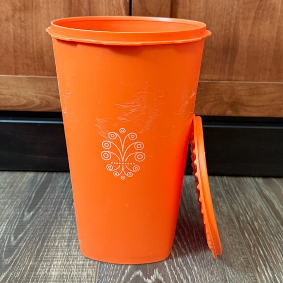 Vintage Tupperware Servalier Canisters – Set of 4 - Picture 4 of 16